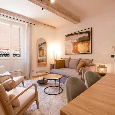 Pick A Flat's In Saint-tropez- Rue Victor Laugier
